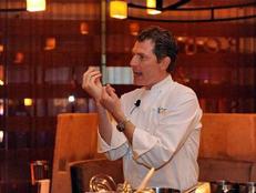 At a recent cooking demonstration at Bobby Flay's namesake steakhouse he shared great cooking tips you'll want to keep handy this holiday season.
