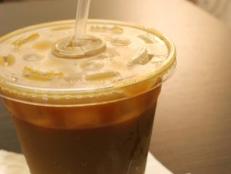 Sipping on a tall cup of iced coffee may be refreshing in the summer heat, but load it up with creamy and sugary add-ins and your drink can rack up the fat and calories. Here’s the skinny on creating a lighter iced coffee and more on one hot trend for making a cup of Joe: cold brewing.