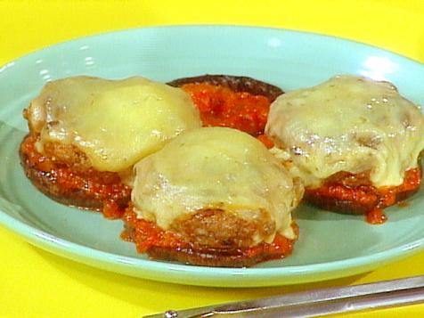 Open-Faced Chili Burgers on Grilled Portobello "Buns" with Smoked Cheese