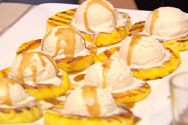 Grilled Pineapple with Vanilla Ice Cream and Rum Sauce