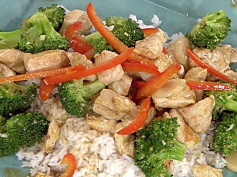 Stir-Fried Chicken with Broccoli, Water Chestnuts and Peppers