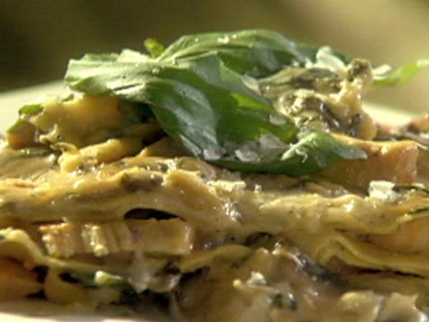 Chicken, Mushroom and Spinach Alfredo Lasagna