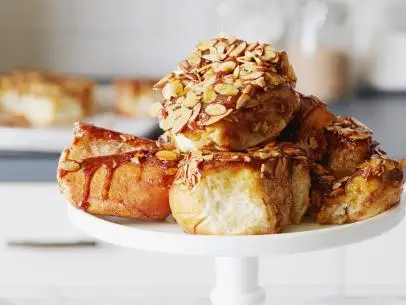 STICKY BUNS, Bobby Flay, Throwdown with Bobby Flay/Sticky Buns, Food Network, Light
Muscavado Sugar, Unsalted Butter, Honey, Orange Juice, Orange Zest, Almonds, Yeast, Milk,
Granulated Sugar, Vanilla Extract, Egg Yolk, All-purpose Flour, Salt, Cinnamon,STICKY BUNS, Bobby Flay, Throwdown with Bobby Flay/Sticky Buns, Food Network, Light
Muscavado Sugar, Unsalted Butter, Honey, Orange Juice, Orange Zest, Almonds, Yeast, Milk,
Granulated Sugar, Vanilla Extract, Egg Yolk, All-purpose Flour, Salt, Cinnamon