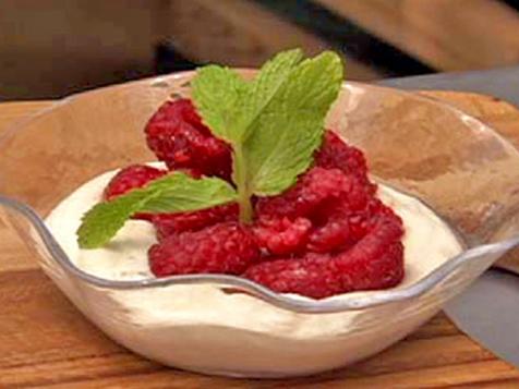 Raspberries with Ricotta Cream