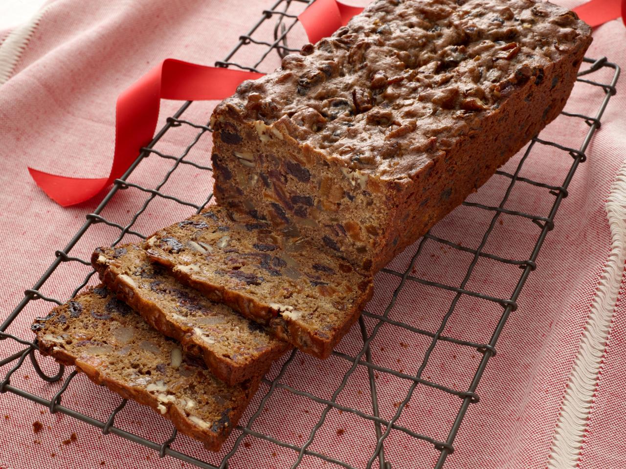 5 Fruitcake Recipes You'll Actually Like | FN Dish - Behind-the-Scenes