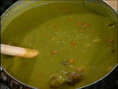 What is an easy split pea soup recipe?