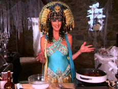 Cast your fan vote for Sandra Lee’s best-ever Halloween costume.