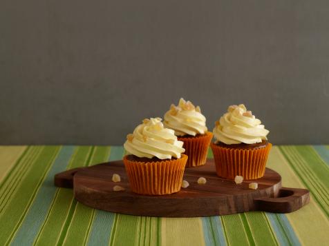 Gingerbread Cupcakes With Caramelized Mango Buttercream