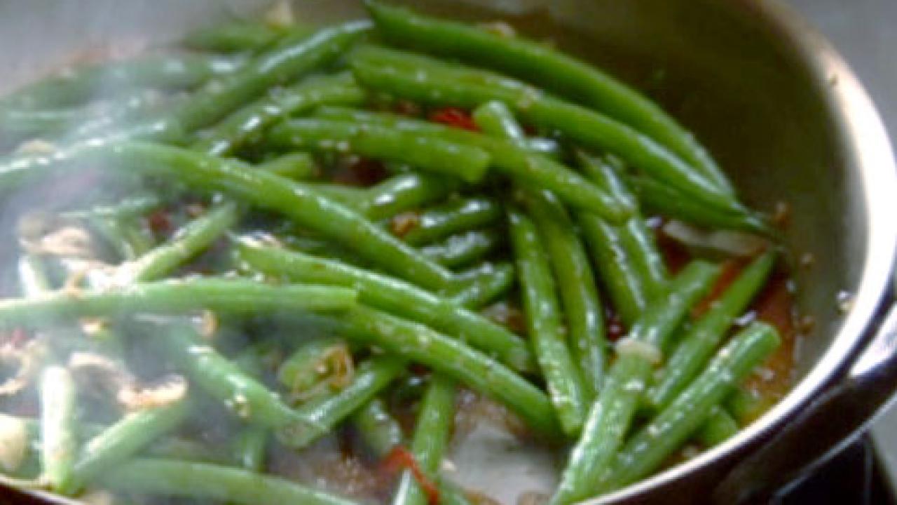 Sauteed Green Beans with Soy