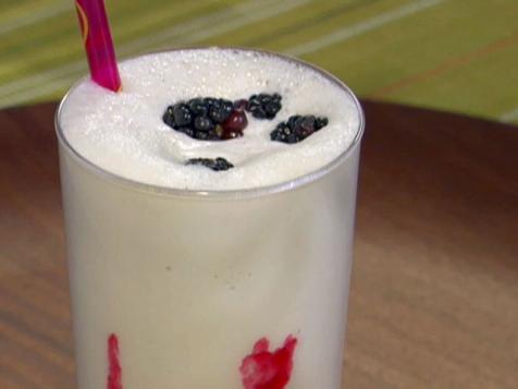 Vanilla Bean-Nutmeg Shake with Blackberry Swirl