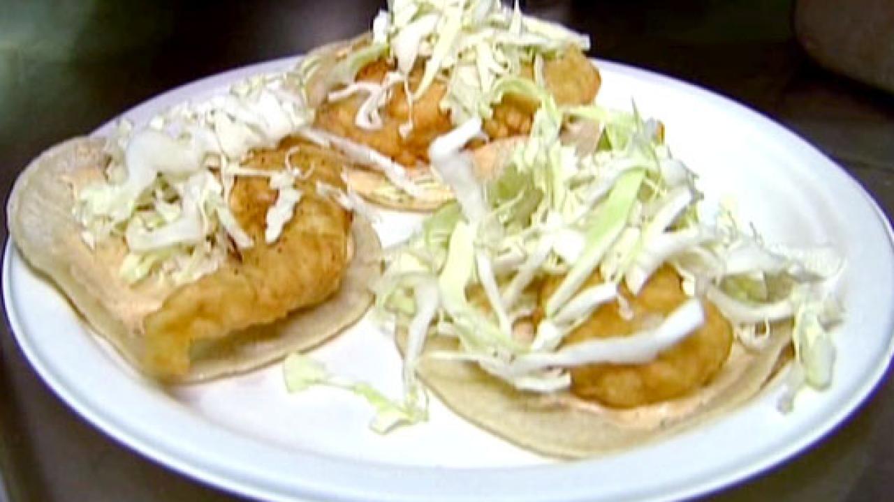 La Fondita Fish Tacos