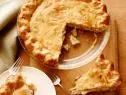 POTATOBACON
TORTE
Melissa d’ Arabian
Ten Dollar Dinners/Perfectly Priced Parisian
Food Network
Bacon, Fresh Thyme, Heavy Cream, Pie Crusts, Baking Potatoes, Salt, Pepper, Gruyere
Cheese, Egg, Butter, Allpurpose
Flour