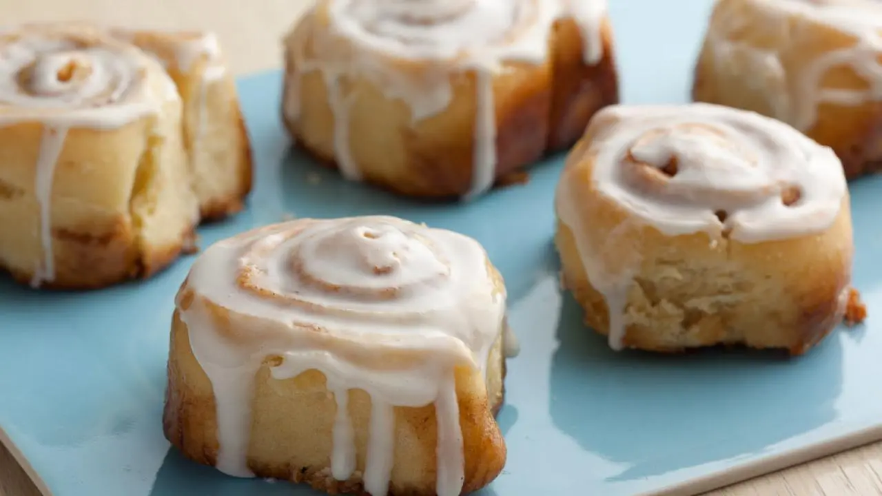 Overnight Cinnamon Rolls