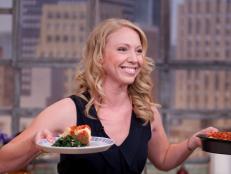 FNS7 Episode 8 Contestant Jyll Everman giving her live demo at the Rachael Ray Show Star Challenge.