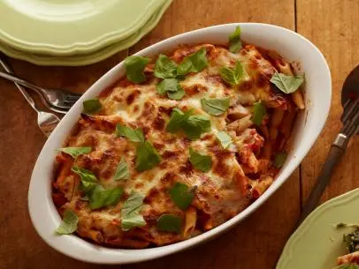 FN_FN Kitchens Creamy Spinach Baked Penne.tif