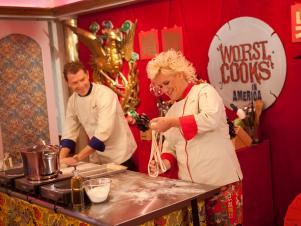 Wo302_bobby Flay And Anne Burrell 02_s4x3