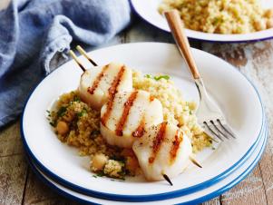 GH0334H_grilled-scallops-with-orange-scented-quinoa_s4x3