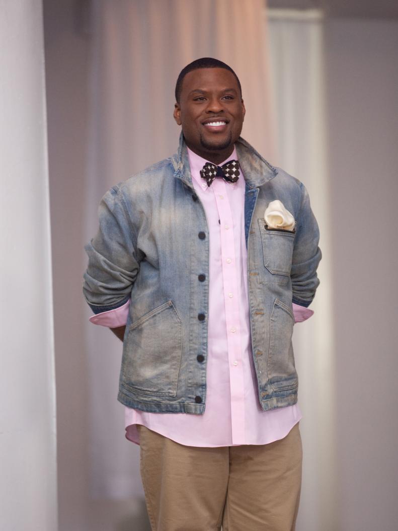 Contestant Judson Allen of Team Alton entering his first Star Challenge in Episode 1, as seen on Food Network's Star, Season 8.
