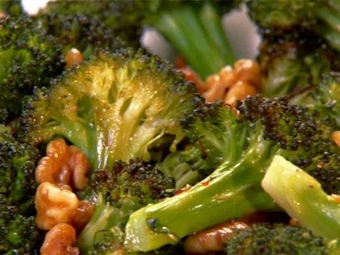 Roasted Broccoli and Walnuts