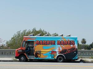 Xt0301_barbie Babes Truck_s4x3