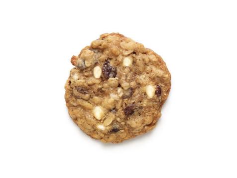 Oatmeal Cookies With White Chocolate Chips and Raisins