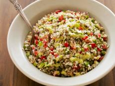 Instead of resorting to everyday rice, try cooking easy-to-make grains like farro, bulgur and couscous with Food Network's quick, meatless recipes.