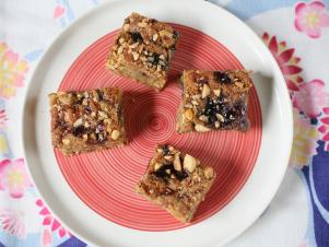 Cc Kitchens_peanut Butter And Jelly Bars Recipe 3_s4x3