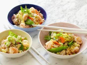 FNK_Lightened-Shrimp-Fried-Rice-Recipe_s4x3
