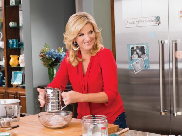10 Things You Didn't Know About Trisha Yearwood