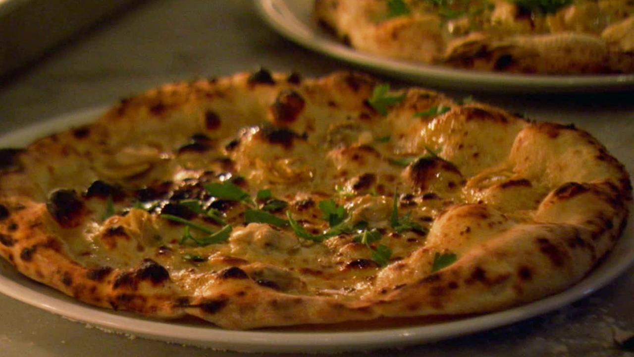 Clam-and-Chilies-Topped Pizza