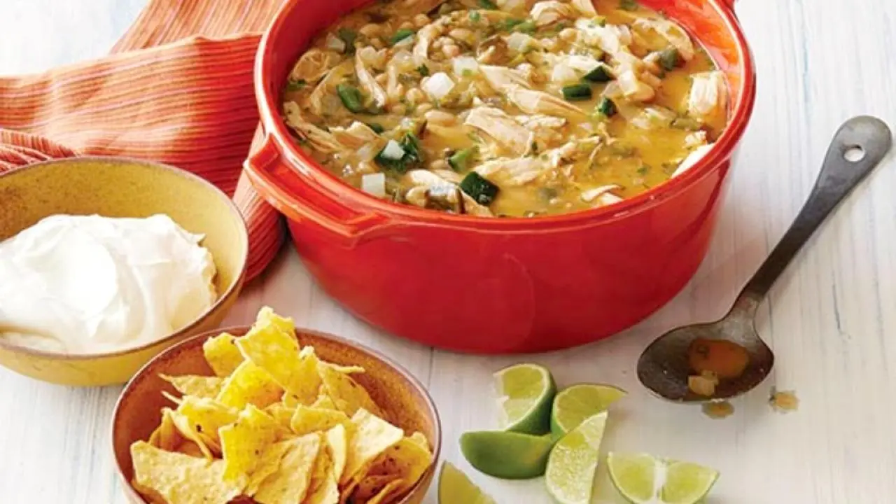 Neelys' White Chicken Chili