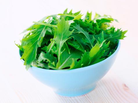 Market Watch: Mizuna (and Simple Salad Recipes)