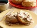 SAUSAGE GRAVY
Ree Drummond
The Pioneer Woman/Breakfast Delivery
Food Network
Breakfast Sausage, Allpurpose
Flour, Milk, Seasoned Salt, Biscuits