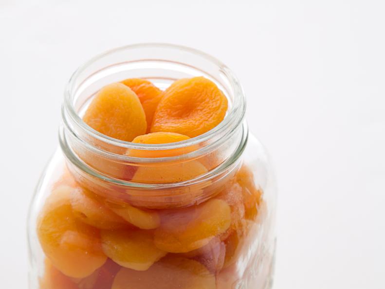 jar of dried apricot
