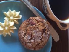 Make these healthy and delicious Raspberry, Flax and Olive Oil Muffins from One Girl Cookies. More recipes like these at Food Network.