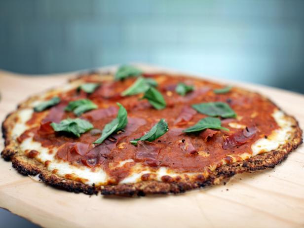 Prosciutto Pizza with Cauliflower Crust