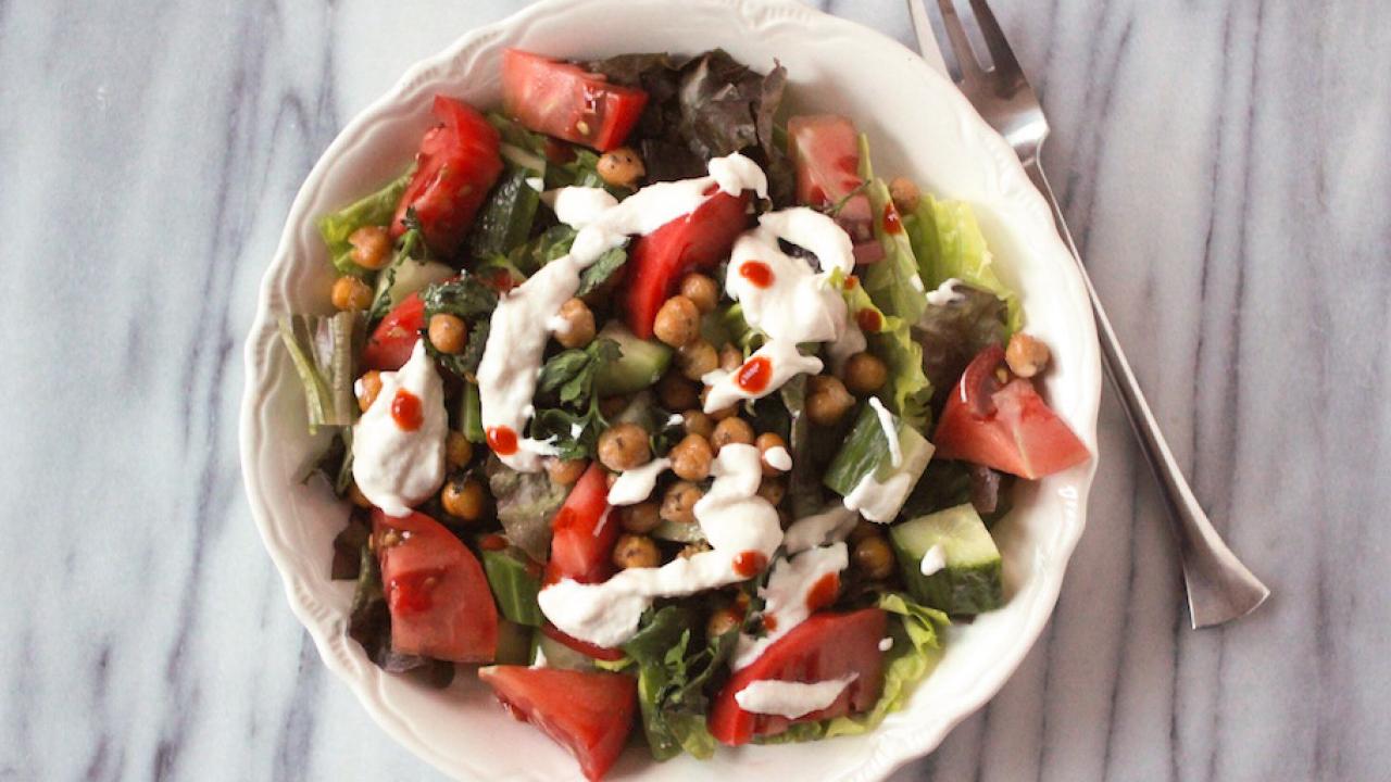Fast and Healthy Falafel Salad