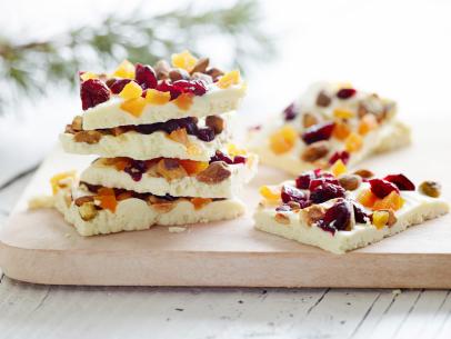 WHITE CHOCOLATE BARK
Ina Garten
Barefoot Contessa/Perfect Dinner Party
Food Network
Shelled Salted Pistachios, White Chocolate, Dried Cranberries, Dried Apricots