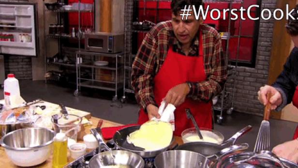 The Competition Gets Crepe-tacular — Worst Cooks in America ...
