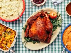 If a magazine-worthy home-cooked spread isn’t in the cards for Thanksgiving this year, there’s still time to turn to the experts for last-minute turkey, pie and more.