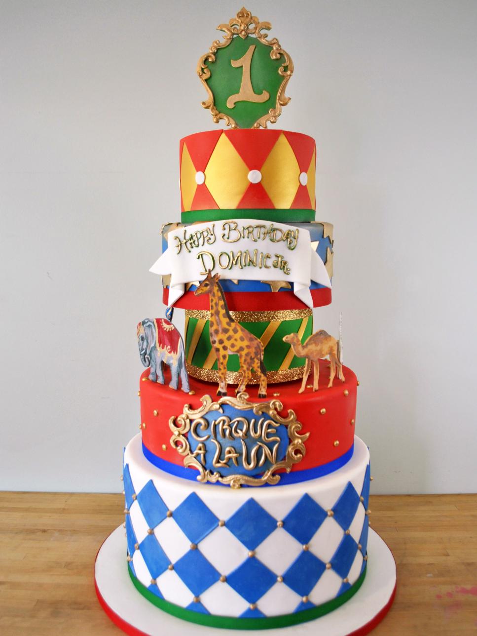 24 Creative Cakes from Charm City Cakes Duff Goldman