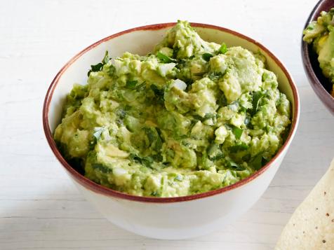 Guacamole Recipes Your Guests Will Want To Eat by the Spoonful