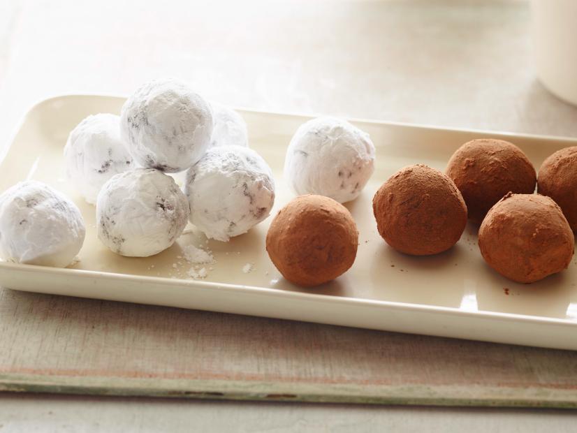 FNK BROWNIE BATTER TRUFFLES
Food Network Kitchen
Food Network
Semisweet Chocolate Chips, Allpurpose
Flour, Unsweetened Cocoa Powder, Baking Powder,
Fine Salt, Sugar, Unsalted Butter, Nonalcohol
Vanilla Extract, Confectioners’ Sugar