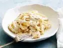 FNK CHICKEN FETTUCINE ALFREDO **Comfort Food/Cozy Vibe
Food Network Kitchen
Food Network
Kosher Salt, Fettucine, Olive Oil, Chicken, Unsalted Butter, Heavy Cream, Nutmeg,
ParmigianoReggiano
Cheese