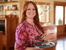 How well do you know The Pioneer Woman when it comes to her kitchen favorites and go-to meals?