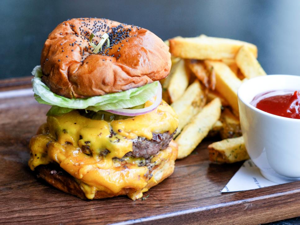 Best Burgers In Los Angeles Food Network Restaurants Food Network