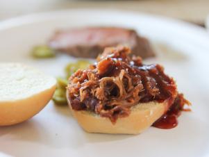 WU1406H_pulled-pork-with-bbq-sauce_s4x3