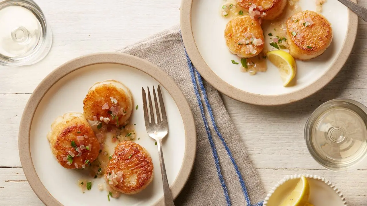 Ina's Scallops Provencal