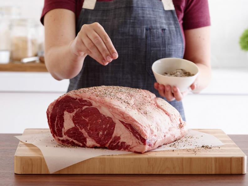 HOW TO COOK A BONELESS PRIME RIB ROAST
Food Network Kitchens
Prime Rib, Garlic, Olive Oil, Salt, Pepper, Herbs