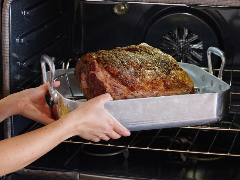 HOW TO COOK A BONELESS PRIME RIB ROAST
Food Network Kitchens
Prime Rib, Garlic, Olive Oil, Salt, Pepper, Herbs